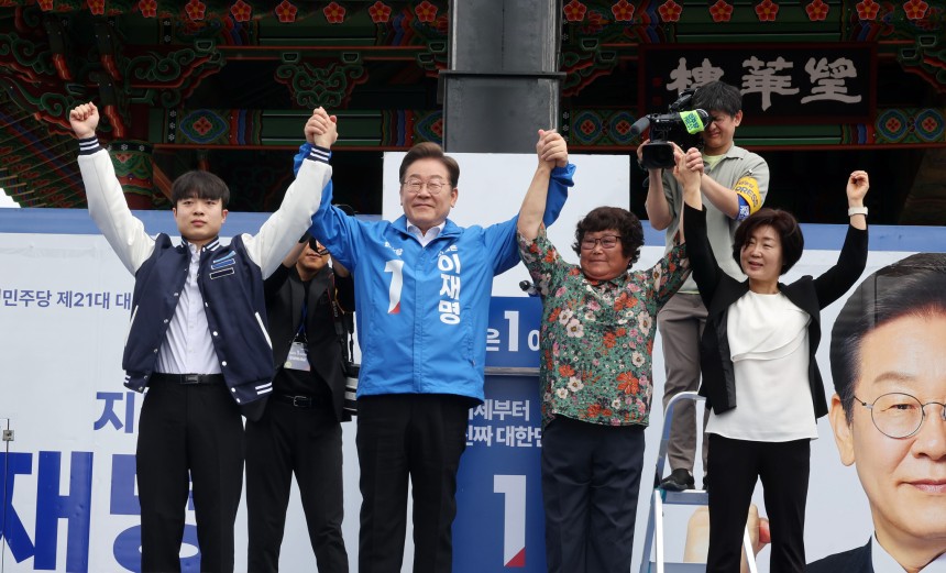 김성룡 기자