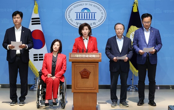 '비법조인 대법관' 피문…국힘 "모르쇠 <b>이재명</b>, 몰염치 정치"