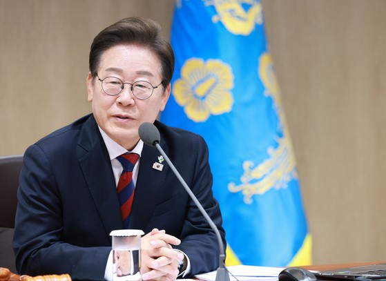 이재명 대통령이 5일 서울 용산 대통령실 청사에서 열린 국무회의에서 발언하고 있다. 대통령실통신사진기자단