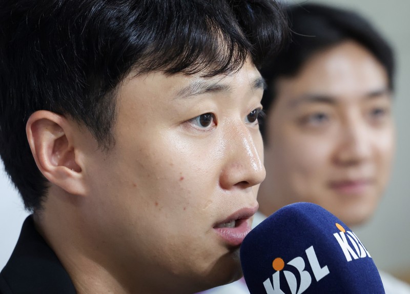 <b>허웅</b>, 전 여친 변호사 고소했지만 ‘무<b>혐의</b>’…<b>역고소</b> 예고