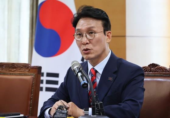 김민석 국무총리 후보자가 13일 서울 종로구 통의동 금융감독연수원에 마련된 청문회 준비단 사무실에서 열린 밥상물가 안정을 위한 경청 간담회에서 발언하고 있다. 연합뉴스