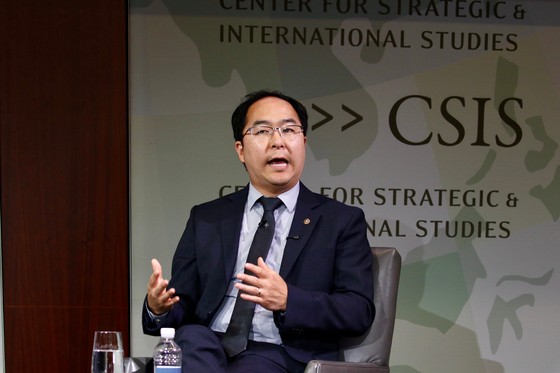 한국계 앤디 김 미 연방 상원의원(민주ㆍ뉴저지)이 18일(현지시간) CSIS가 주최한 간담회에서 한ㆍ미 관계 강화 방안에 대해 발언하고 있다. 워싱턴특파원단