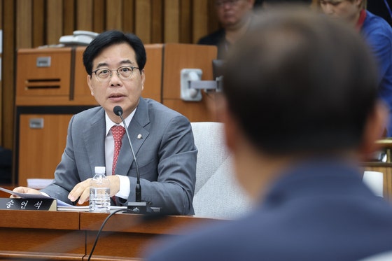 송언석 "추경, 국가채무 20조원 더 늘어나는 <b>포퓰리즘</b>…안타깝다"