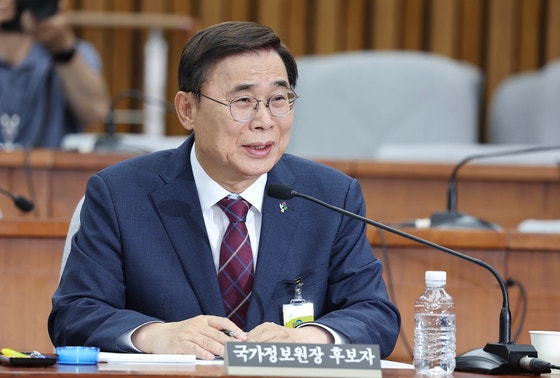 이종석 국가정보원장 후보자가 19일 국회 정보위원회에서 열린 인사청문회에서 발언하고 있다. 임현동 기자