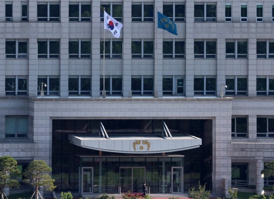 [속보] 대통령실, 美 <b>이란</b> <b>공격</b>에 "동향 <b>예의주시</b>하며 추가 논의"