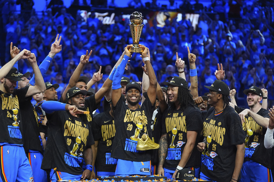 오클라호마시티, 창단 첫 NBA 챔프전 <b>우승</b>...MVP엔 <b>길저스</b>-<b>알렉산더</b>