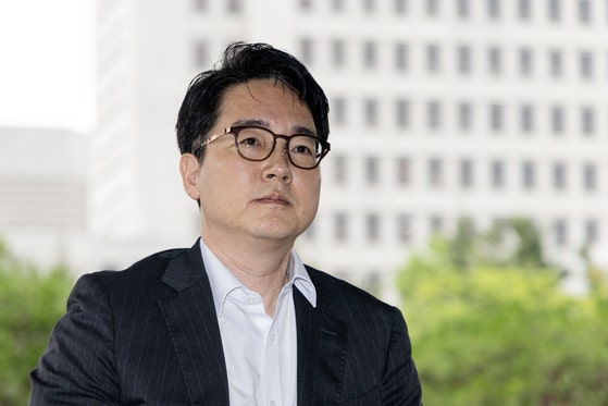 심우정 9개월만에 전격 사퇴…<b>검찰</b>개혁 향한 '243자' 항변