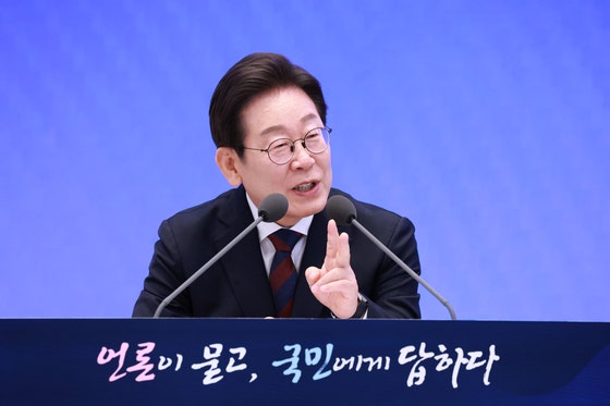 [속보] 李 "주4.5일제 점진적 추진…<b>노동시간 단축</b> 반드시 해내야" [취임...
