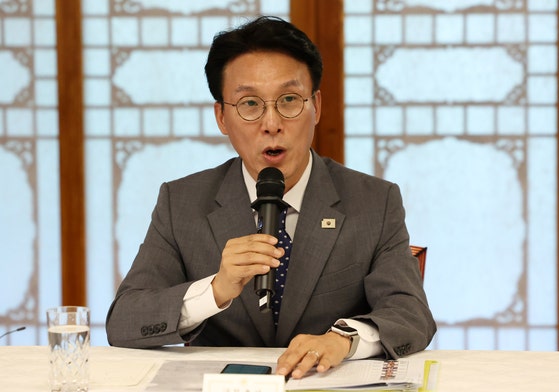 김민석 국무총리가 6일 오후 서울 종로구 삼청동 국무총리 공관에서 열린 이재명 정부 첫 고위당정협의회에서 발언하고 있다. 김성룡 기자