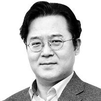 [최준호의 사이언스&] 해발 1400m 소백산의 밤, 과학과 예술이 만나는 살롱이 되다