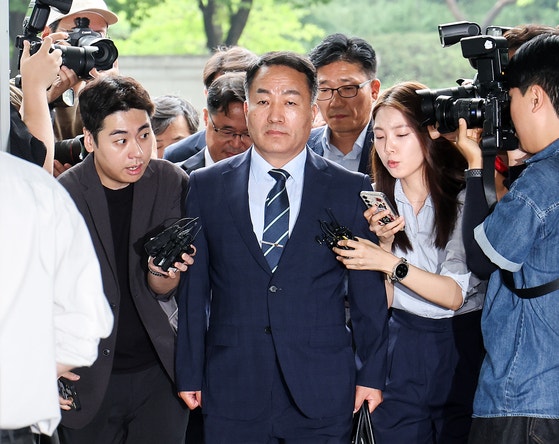 [사진] ‘VIP 격노설 핵심’ 김계환, 특검 출석