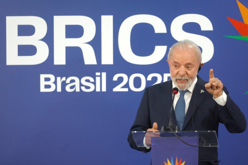 <b>브릭스</b>, <b>트럼프</b> <b>관세</b> 위협에 반발…룰라 “황제 필요 없다”