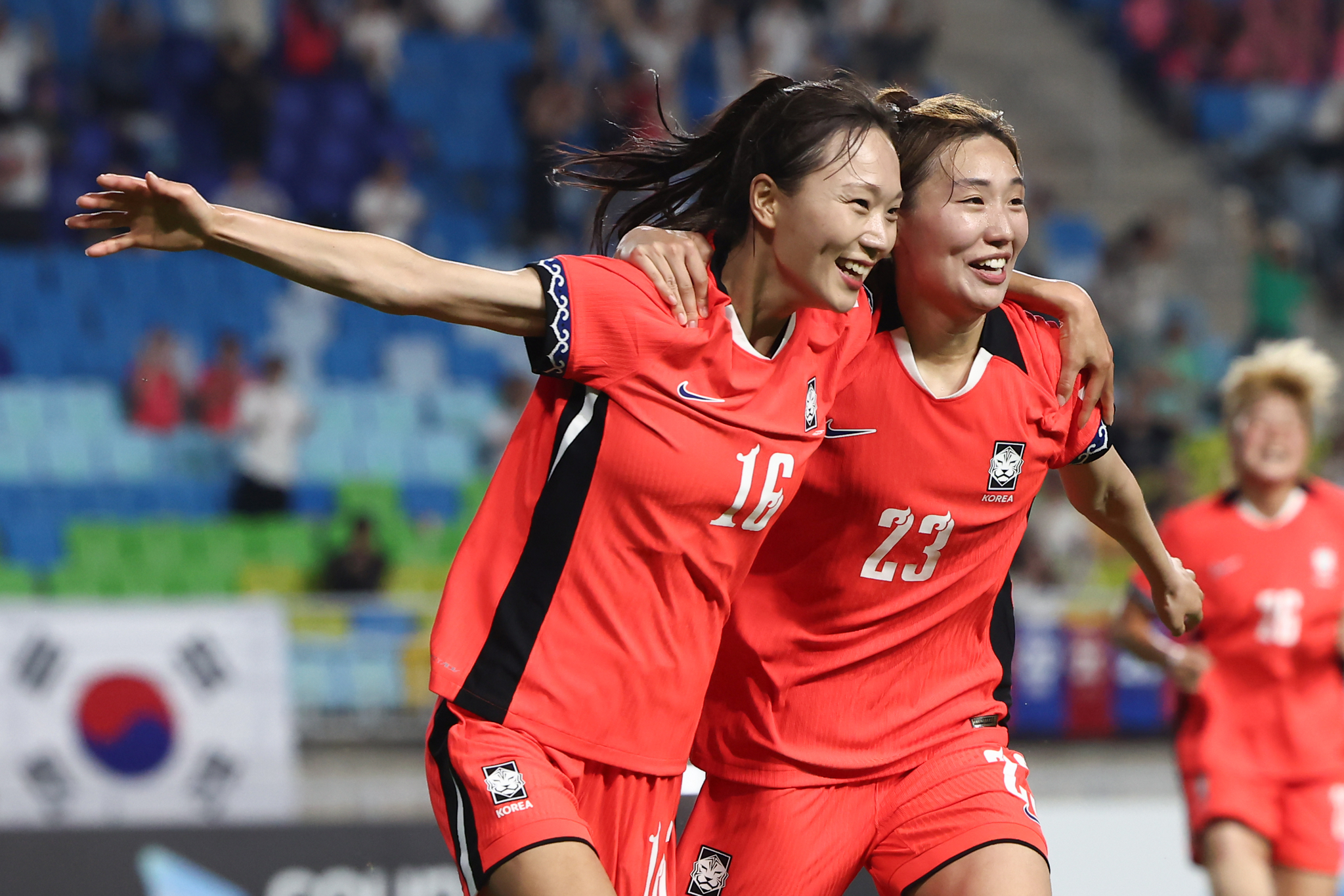 '<b>지소연</b> 극적 <b>동점골</b>' 여자축구, 동아시안컵서 중국과 2-2