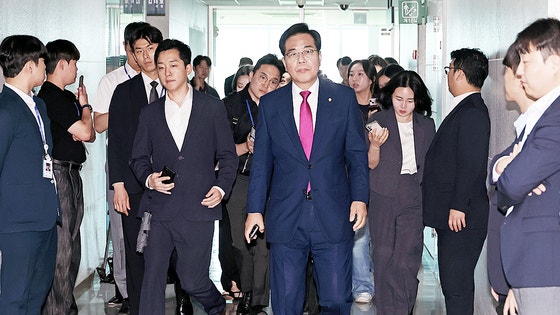 특검, 국회 임종득 의원실 압수수색…<b>국힘</b> "野 탄압, <b>정치 보복</b>"