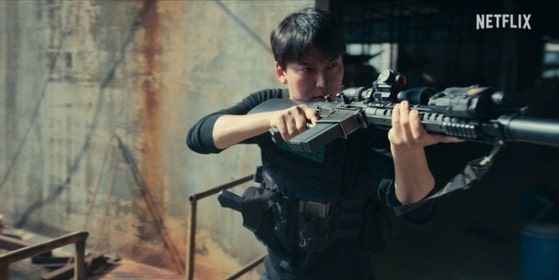 인천 <b>총기사고</b> 여파?…<b>김남길</b> 주연 '<b>트리거</b>' 이벤트 생중계 취소