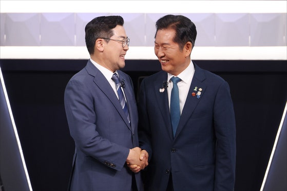 <b>정청래</b>·박찬대 “<b>국힘</b>에 <b>협치</b> 상대 없다”…야당 향한 적대감 경쟁만 ...