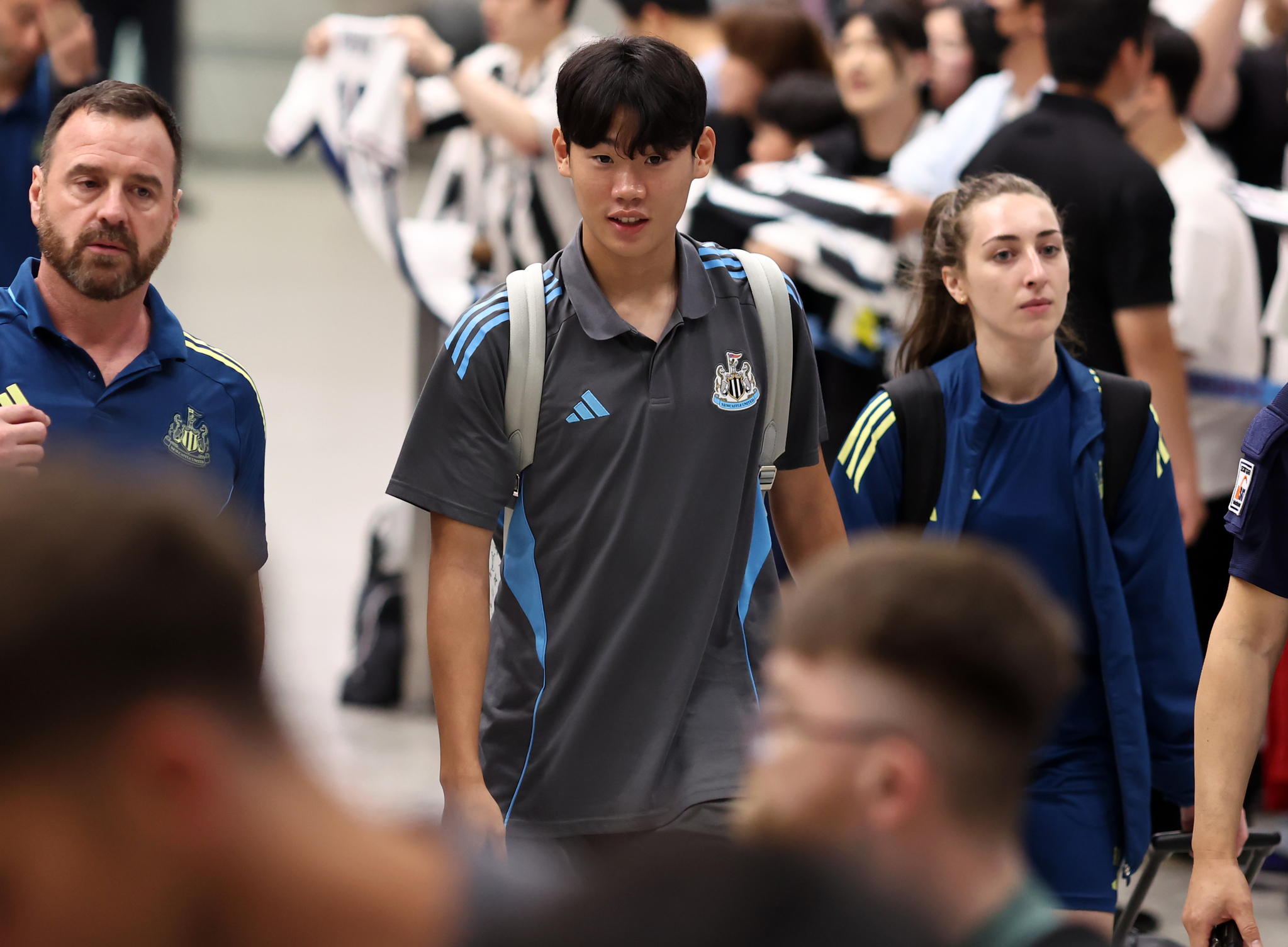 <b>뉴캐슬</b> 감독 "<b>박승수</b>, 모두가 우러러보는 <b>손흥민</b> 닮길"