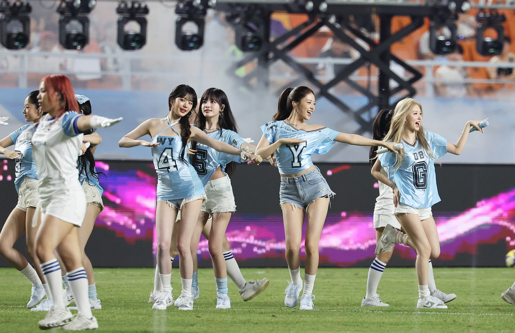 '월척 세리머니' 팀K리그, 뉴캐슬 제압 '<b>박승수</b> 강렬한 <b>데뷔전</b>'