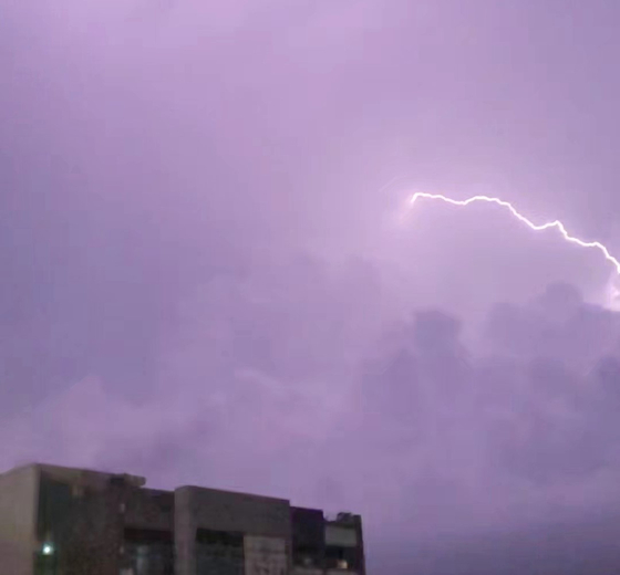 낙뢰. 연합뉴스