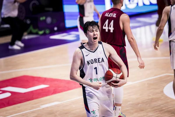 <b>이현중</b> 24점·유기상 3점포 7개… 한국 <b>남자 농구</b>, 카타르 제압
