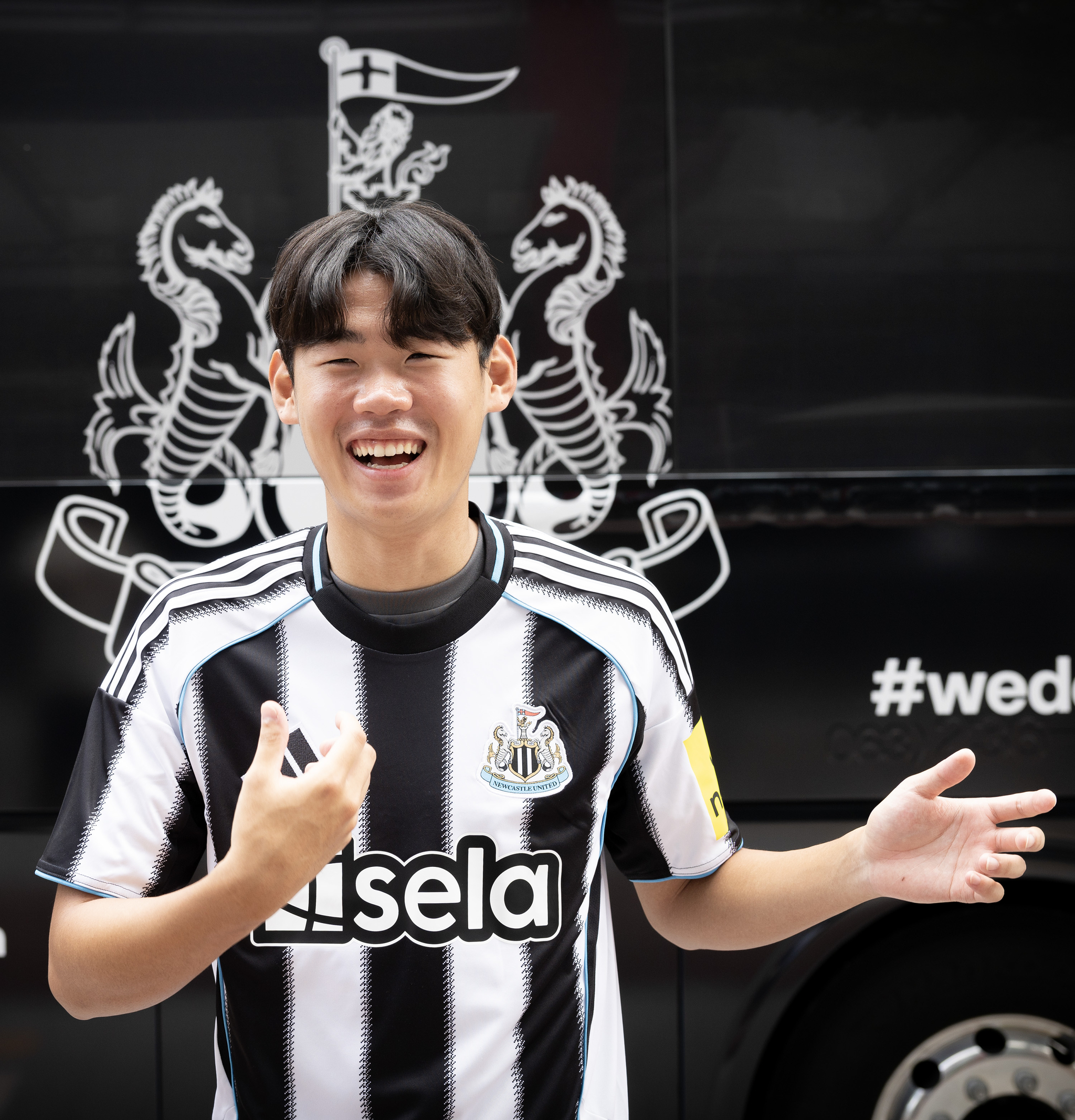'EPL 보인다' <b>뉴캐슬</b> 18세 <b>박승수</b>, 깜짝 <b>선발</b> "홈팬들 환호"
