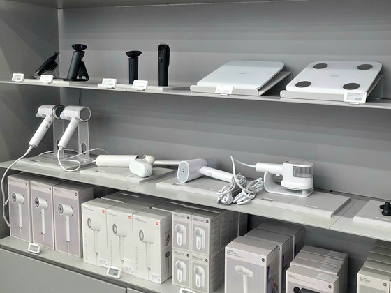 지난 11일 서울 영등포구 여의도 IFC몰에 위치한 샤오미코리아의 직영 매장에서 판매 중인 각종 생활 가전제품들의 모습. 이가람 기자