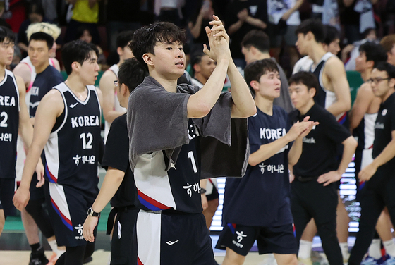 한국 <b>농구</b>, 中에 막혀 <b>아시아컵 8강</b> 탈락…세대교체는 안준호팀 수확