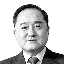[정철의 이코노믹스] 한·미 FTA 살려내 양자 협력의 플랫폼으로 활용을