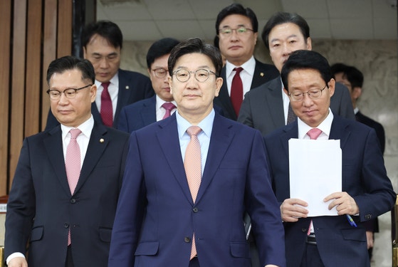 "김용태 따위""국힘 광화문 나와" 대놓고 명령한 보수 유튜버 [위기의 보수]