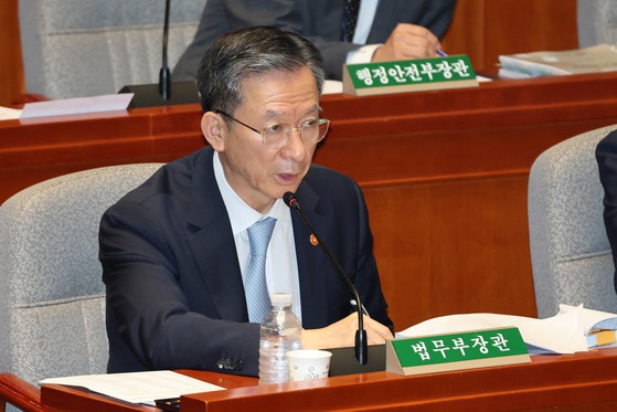 '정성호 vs 與 강경파', <b>검찰개혁</b> 긴장 고조…<b>당정</b> 협의 취소