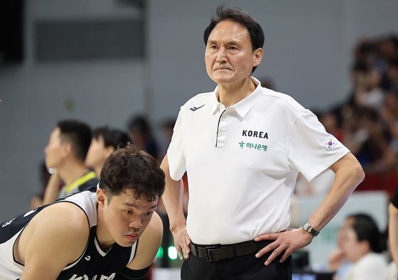 <b>농구</b>협회, 안준호 男<b>대표팀 감독</b>과 재계약 않기로...새 사령탑 공개<b>채용</b>