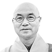 [삶의 향기] 진흙이 없으면 연꽃도 없다