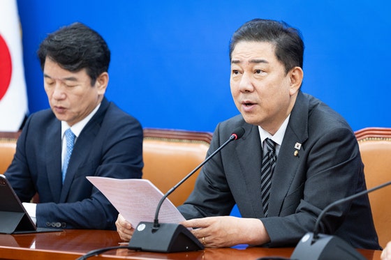 김병기 "美<b>구금</b>, 무너진 공직기강 때문…관련 부처 책임 물을 것"