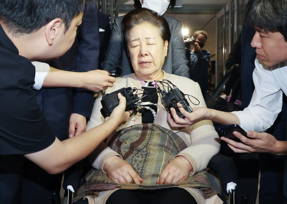 [속보]<b>통일교</b> 한학자·정원주 22일 오후 구속 심사…정치자금법 위반 등