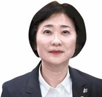 [국민을 향하는 보건복지] 태어날 때부터 노후까지 국민 삶 흔들리지 않게 지원