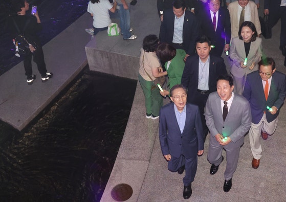 MB “청계천, 한반도 화합의 의미”…오세훈 “지천 르네상스 이어갈 것”