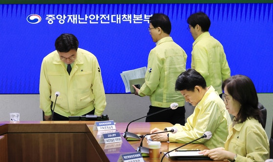 [사설] 화재 수습 중에 속속 드러나는 황당한 전자정부 실상