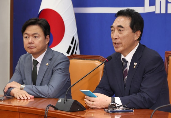 숨진 양평 공무원 메모엔 “회유·강압 힘들다”…특검은 침묵