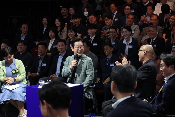 [사진] 대통령의 디지털 토크 라이브