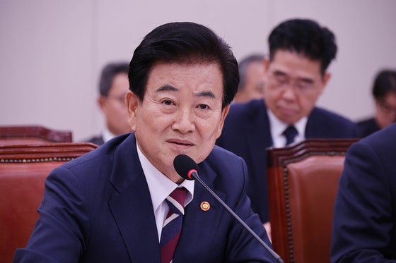 정동영 통일장관 “개성공단 재가동 추진”