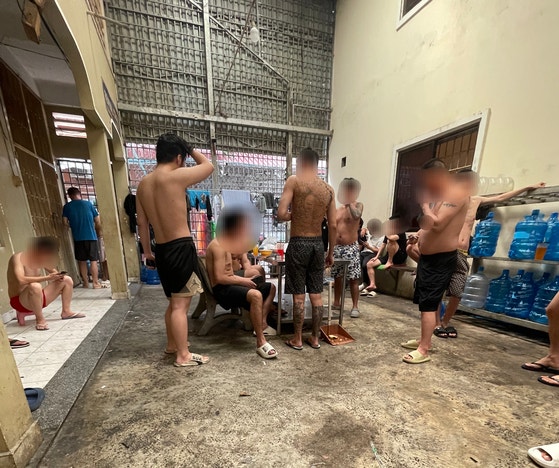 “관광 갔다 감금·폭행, 지옥의 61일…캄보디아 경찰도 한통속”