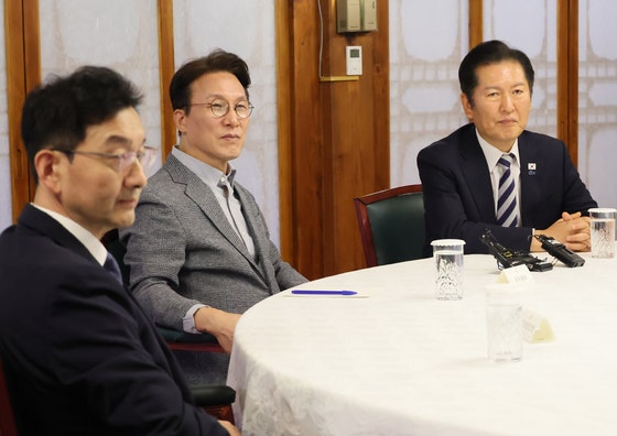 "文데자뷔 끊겠다" 대통령실 의지가 당 이겼다…10·15 대책 전말