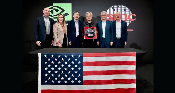 ‘메이드 인 USA’ 엔비디아 블랙웰 생산 시작