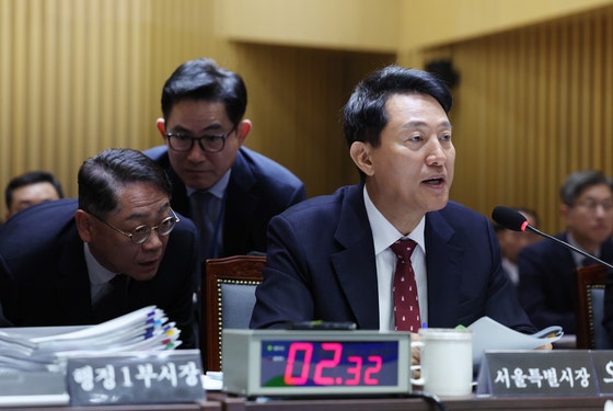 오세훈 “10·15 대책, 과도한 규제” 여당 “오 시장 탓 집값 상승”
