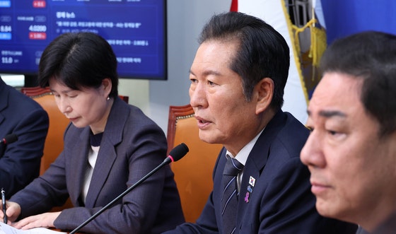 또 강성 지지층 때문? 재판소원 하루 만에 말바꾼 與