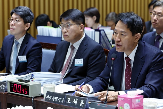 <b>배임</b>죄 없앤다는 與 “SH의 <b>한강버스</b> 대여금은 <b>배임</b>” 오세훈 고발 방침