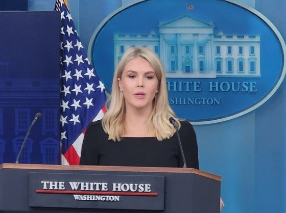 キャロラインレビッアメリカホワイトハウススポークスマン連合ニュース