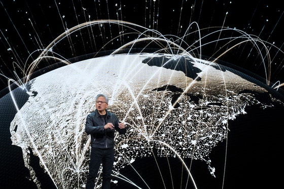 “통신, 중국에 못내준다”…화웨이 막아선 ‘황’웨이