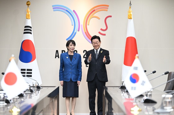 李·다카이치 첫 정상회담 "<b>한일</b> 매우 중요한 이웃 더 공조"