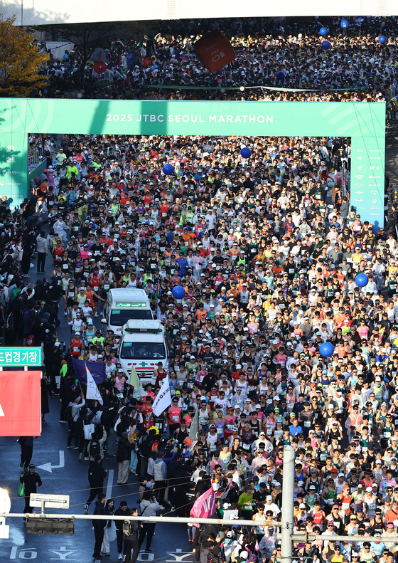 [사진] 3만4000명, 서울 가을을 달렸다